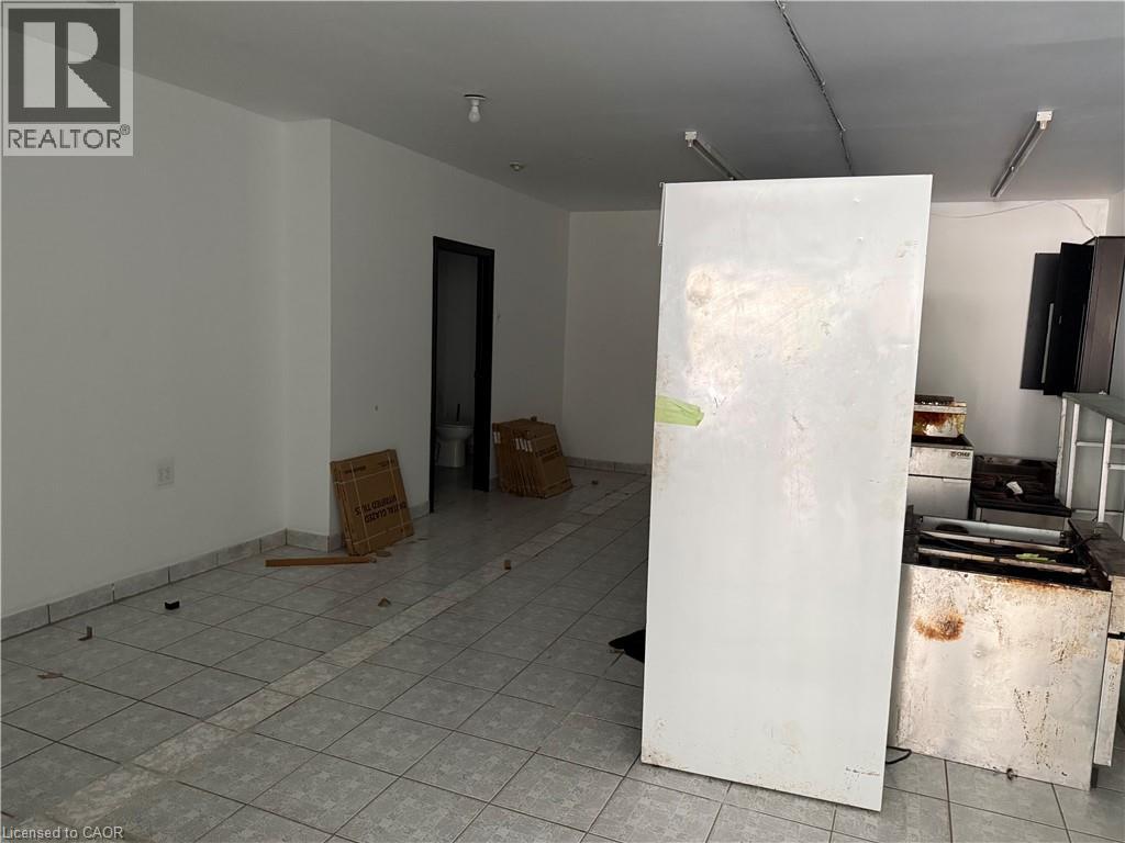 516 Dundas Street, Woodstock, Ontario  N4S 1C5 - Photo 12 - 40781901