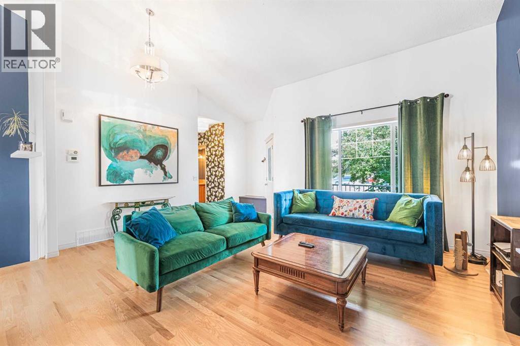 Property at 152 Cove Rise image 4