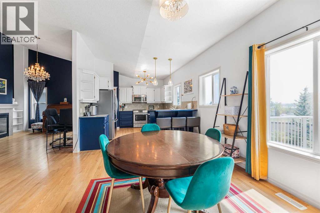 152 Cove Rise, Chestermere, Alberta  T1X 1S7 - Photo 14 - A2252080