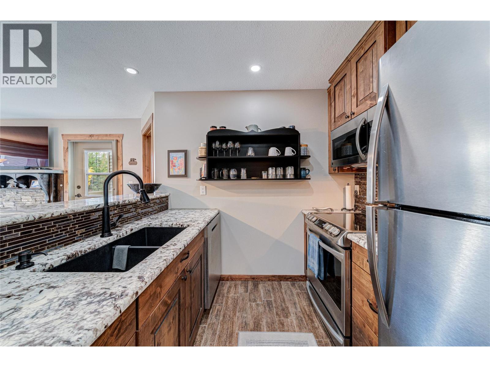 221-4559 Timberline Crescent, Fernie, British Columbia  V0B 1M6 - Photo 2 - 10366267