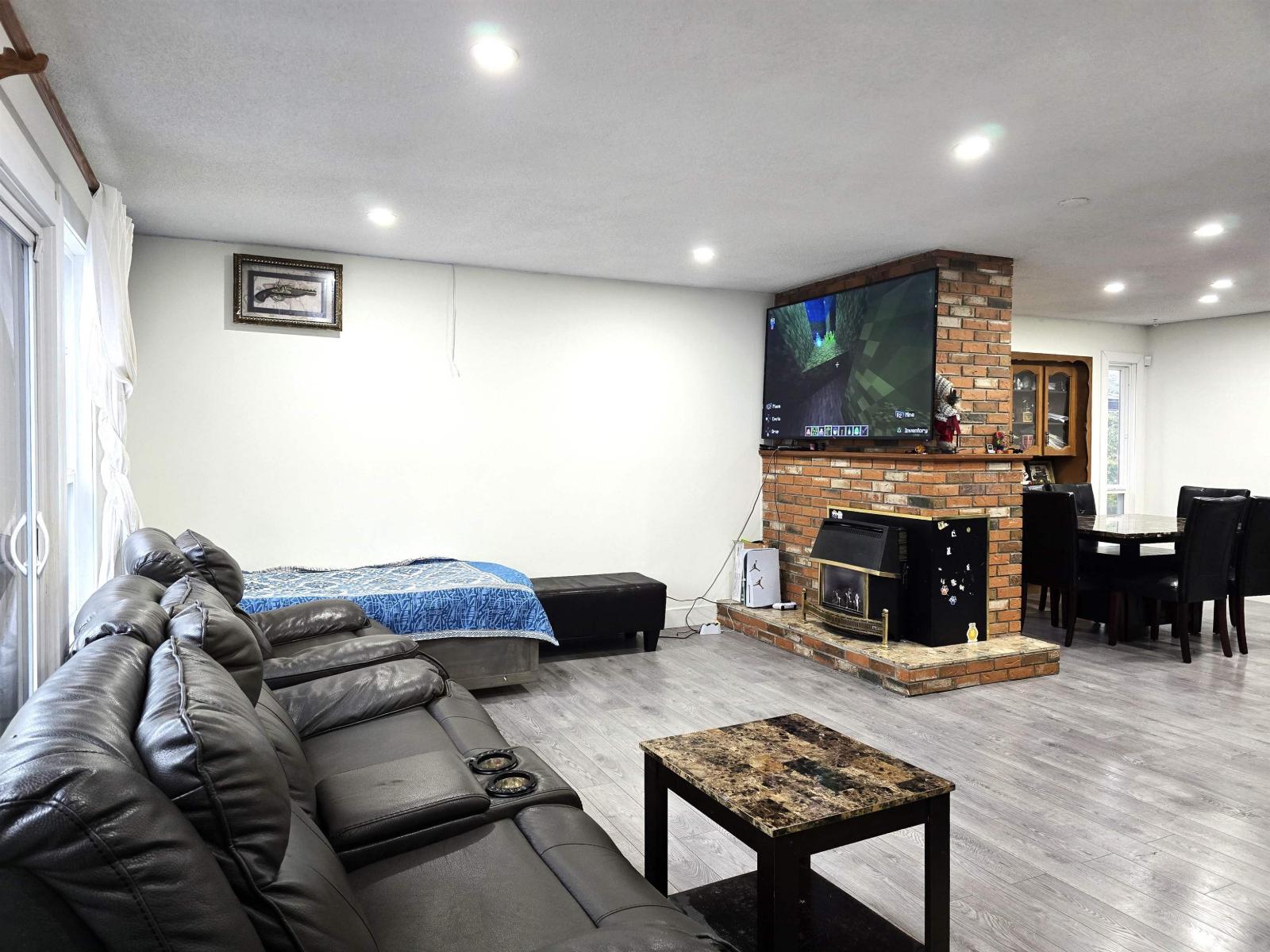 32362 Adair Avenue, Abbotsford, British Columbia  V2T 4L5 - Photo 6 - R3060024