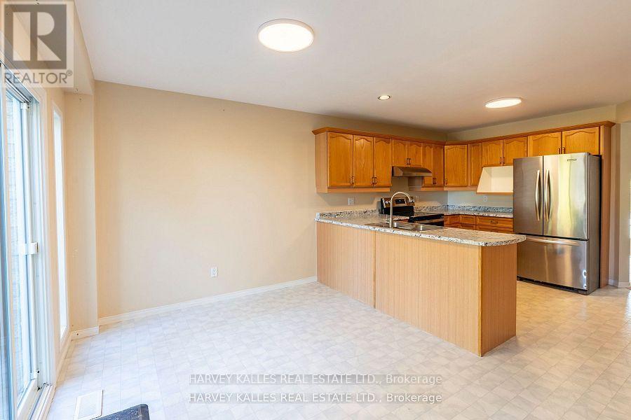 573 Windjammer Way, Waterloo, Ontario  N2K 3Z5 - Photo 12 - X12479598