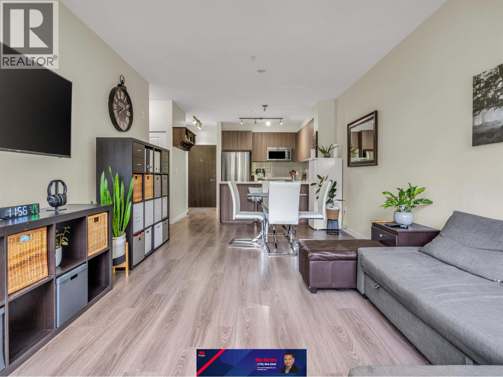 302 1151 Windsor Mews, Coquitlam, British Columbia  V3B 0M9 - Photo 6 - R3061490