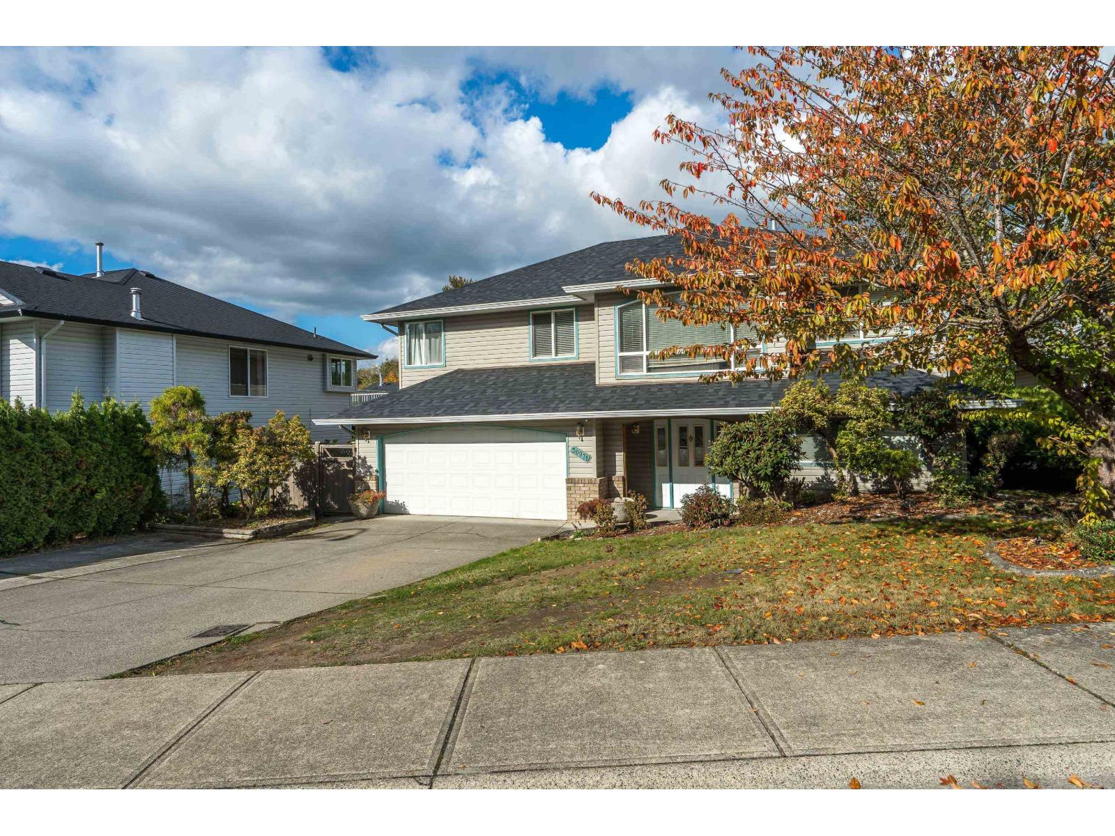 30971 Brookdale Court, Abbotsford, British Columbia  V2T 5S3 - Photo 2 - R3061572