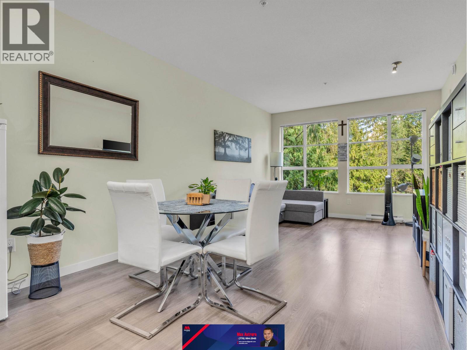 302 1151 Windsor Mews, Coquitlam, British Columbia  V3B 0M9 - Photo 2 - R3061490