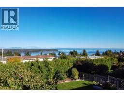 935 Kalmar Rd Campbell River Central
