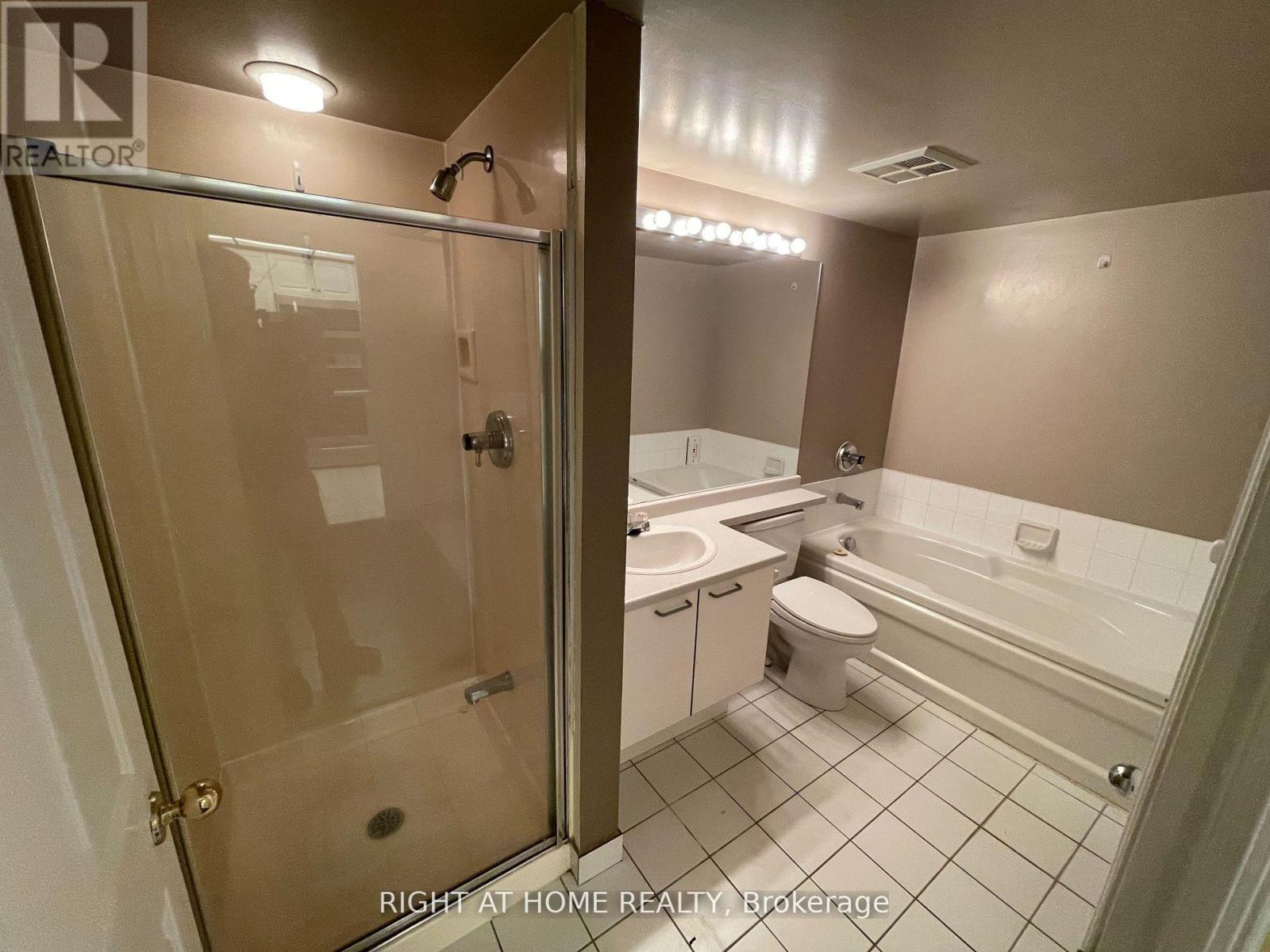 1205 - 28 Hollywood Avenue, Toronto, Ontario  M2N 6S4 - Photo 5 - C12479620