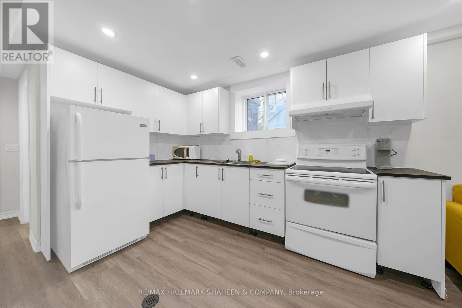 Bsmt - 31 Lochinvar Crescent, Toronto, Ontario  M3A 3J9 - Photo 10 - C12479629