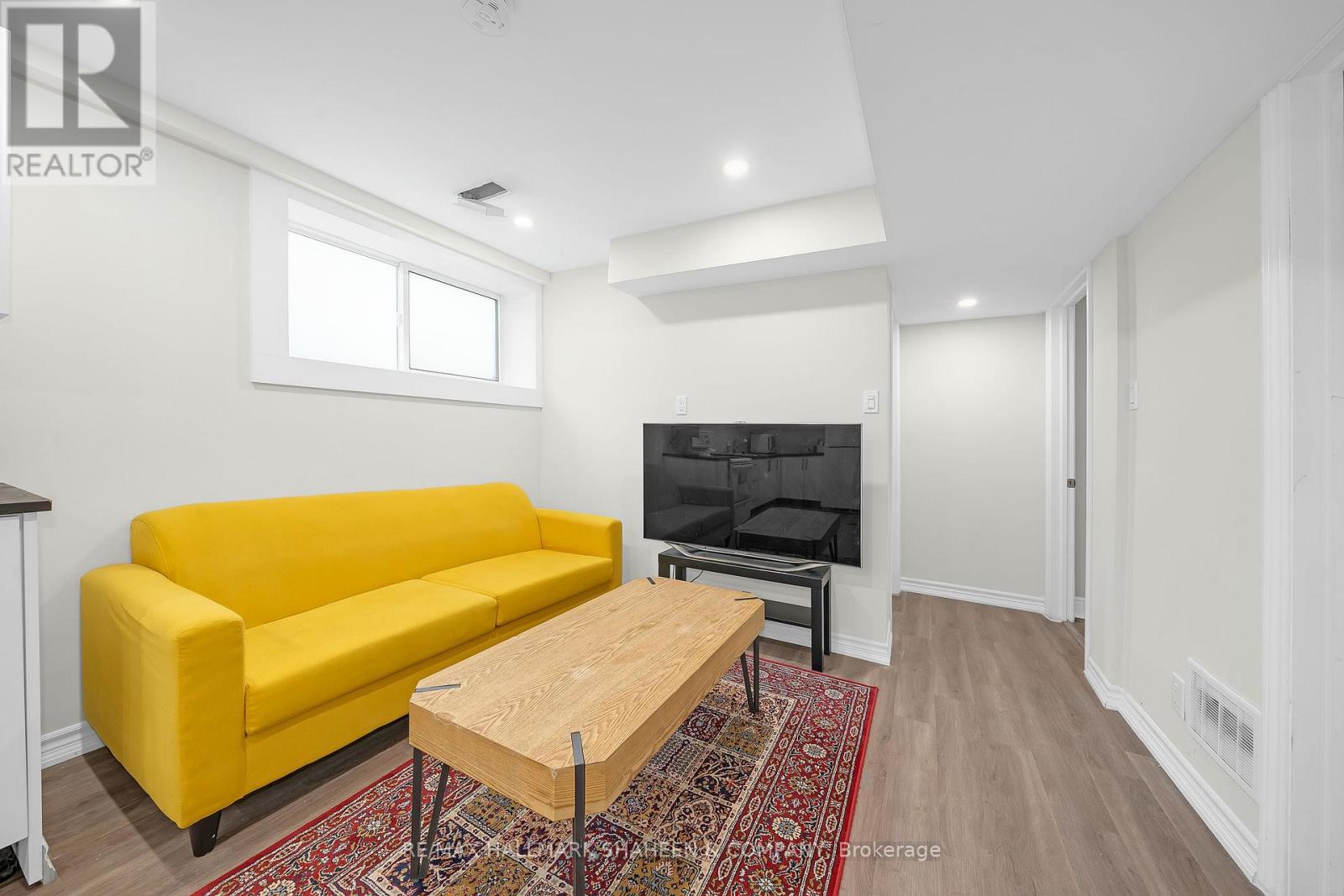 Bsmt - 31 Lochinvar Crescent, Toronto, Ontario  M3A 3J9 - Photo 12 - C12479629