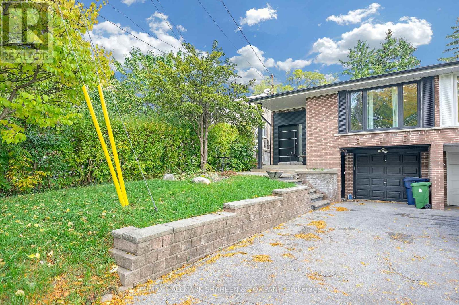Bsmt - 31 Lochinvar Crescent, Toronto, Ontario  M3A 3J9 - Photo 2 - C12479629