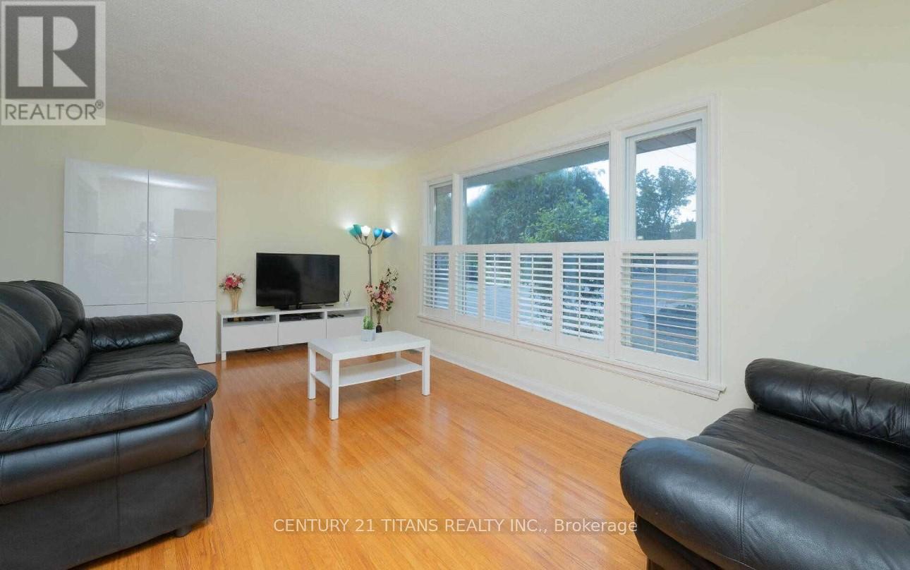 (Main) - 808 Eastglen Drive, Oshawa, Ontario  L1G 1H2 - Photo 6 - E12479618
