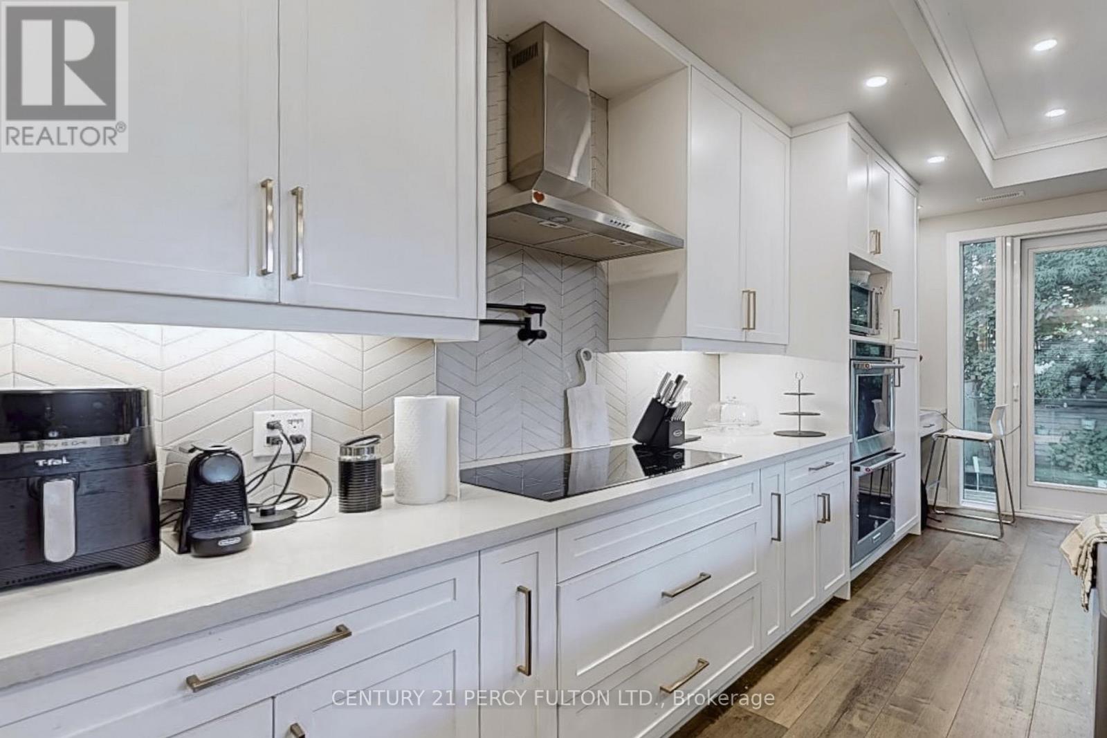 84 Wiley Avenue, Toronto, Ontario  M4J 3W6 - Photo 14 - E12479625