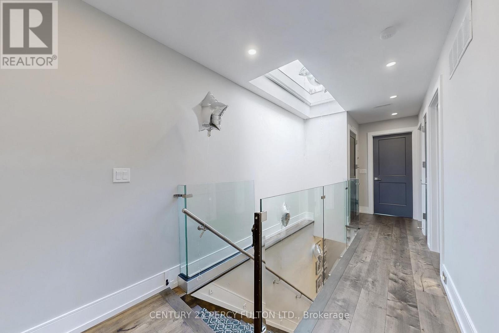 84 Wiley Avenue, Toronto, Ontario  M4J 3W6 - Photo 18 - E12479625