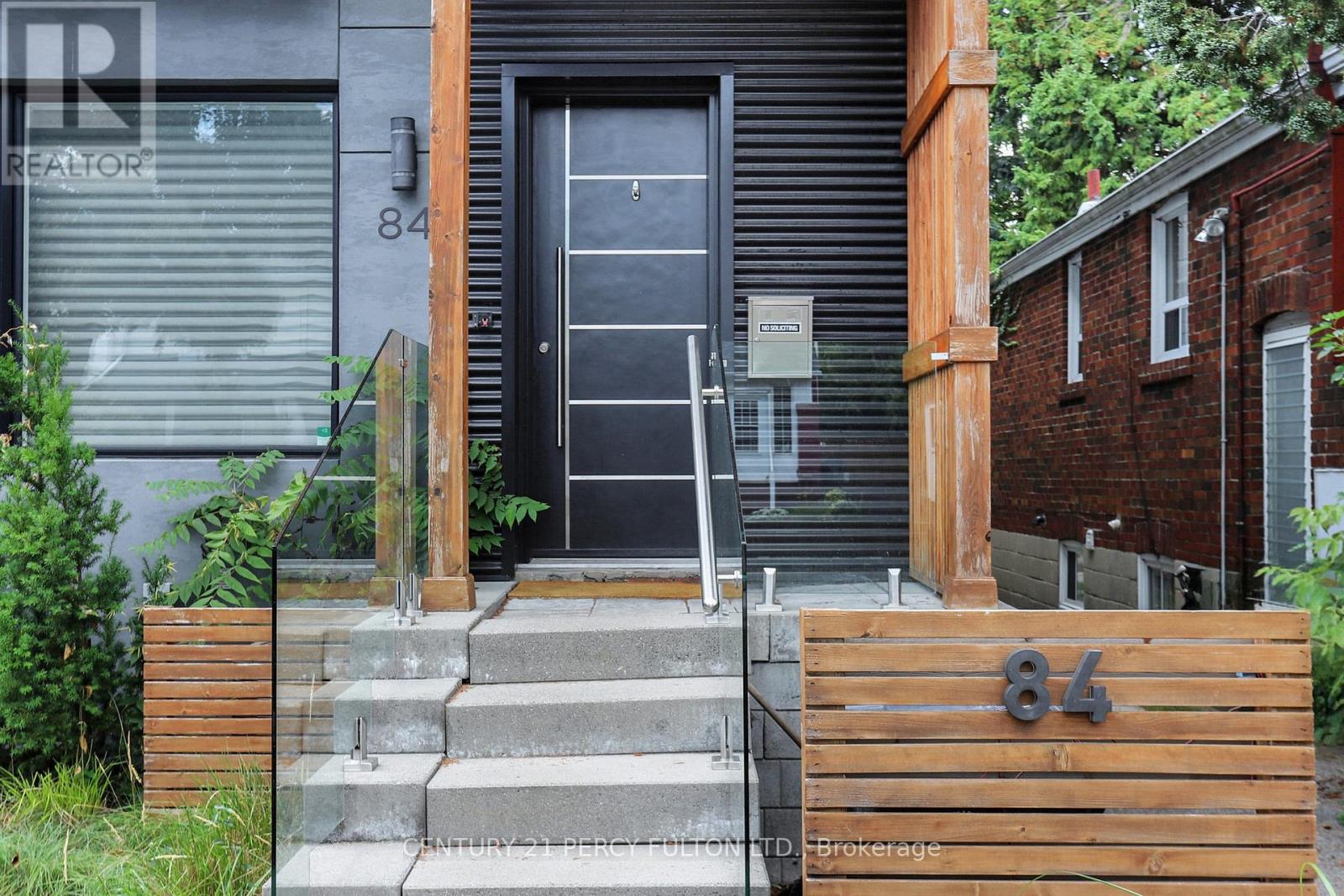 84 Wiley Avenue, Toronto, Ontario  M4J 3W6 - Photo 2 - E12479625
