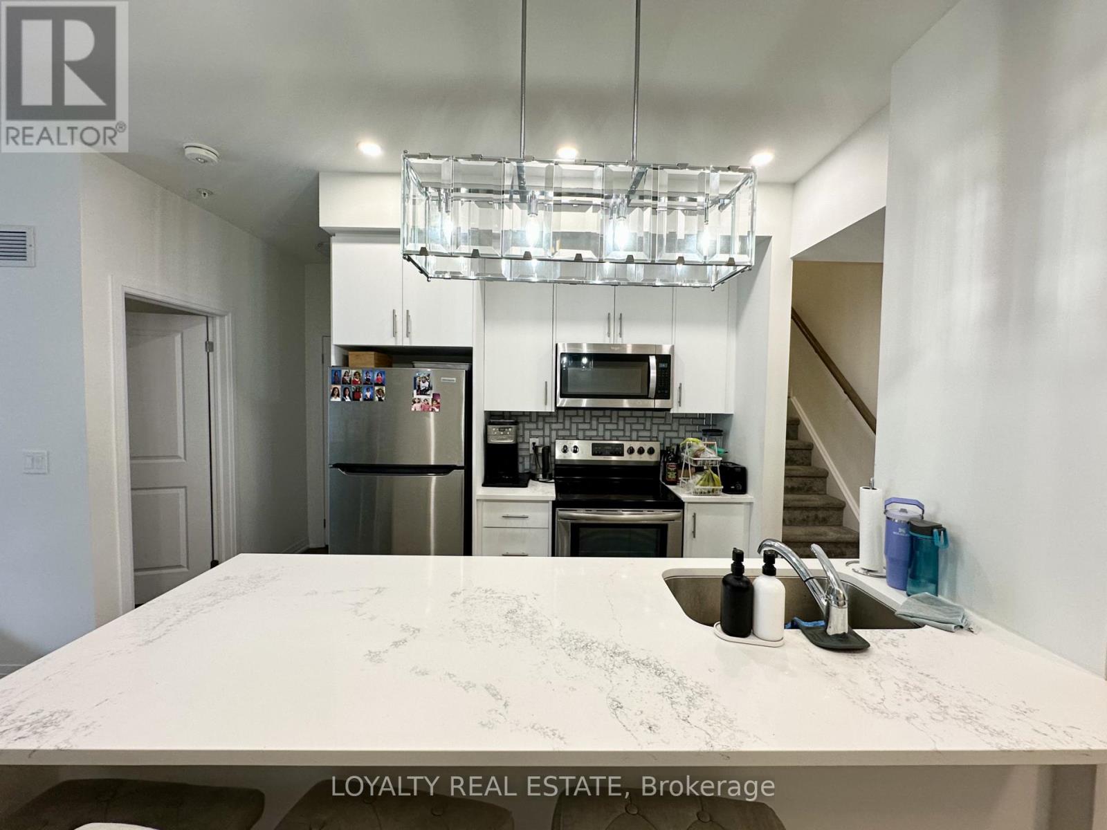 311 - 2635 William Jackson Drive, Pickering, Ontario  L1X 0L2 - Photo 5 - E12479626