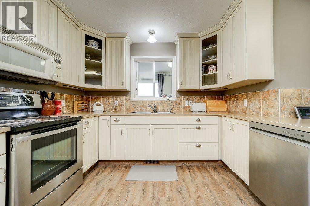20725 23 Avenue, Bellevue, Alberta  T0K 0C0 - Photo 12 - A2247485