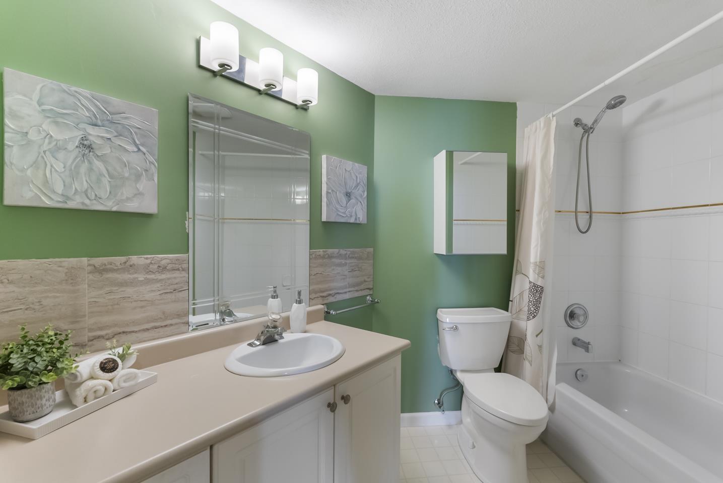 313 8139 121a Street, Surrey, British Columbia  V3W 0Z2 - Photo 15 - R3060106