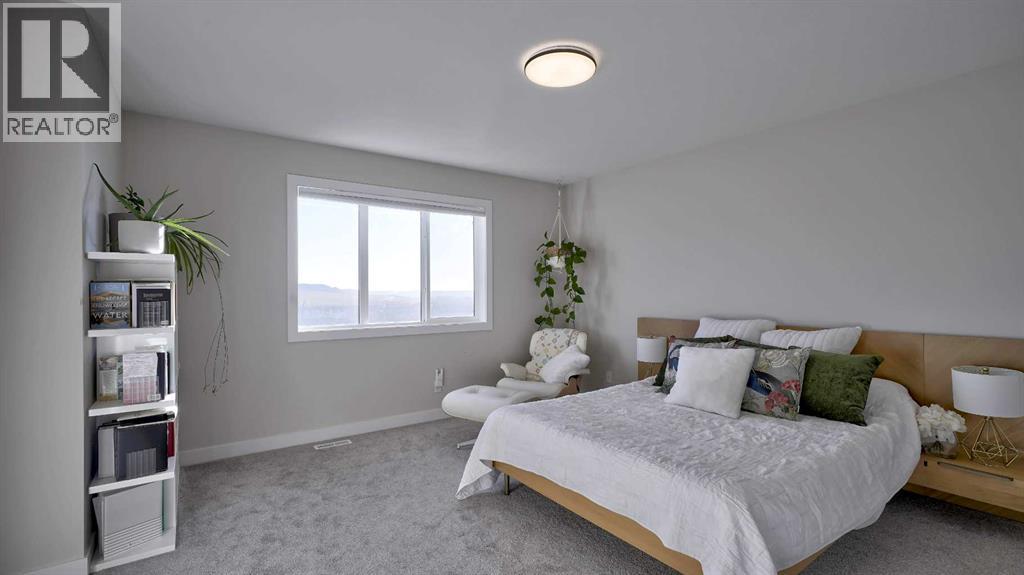 256 Precedence View, Cochrane, Alberta  T4C 3B4 - Photo 15 - A2264477