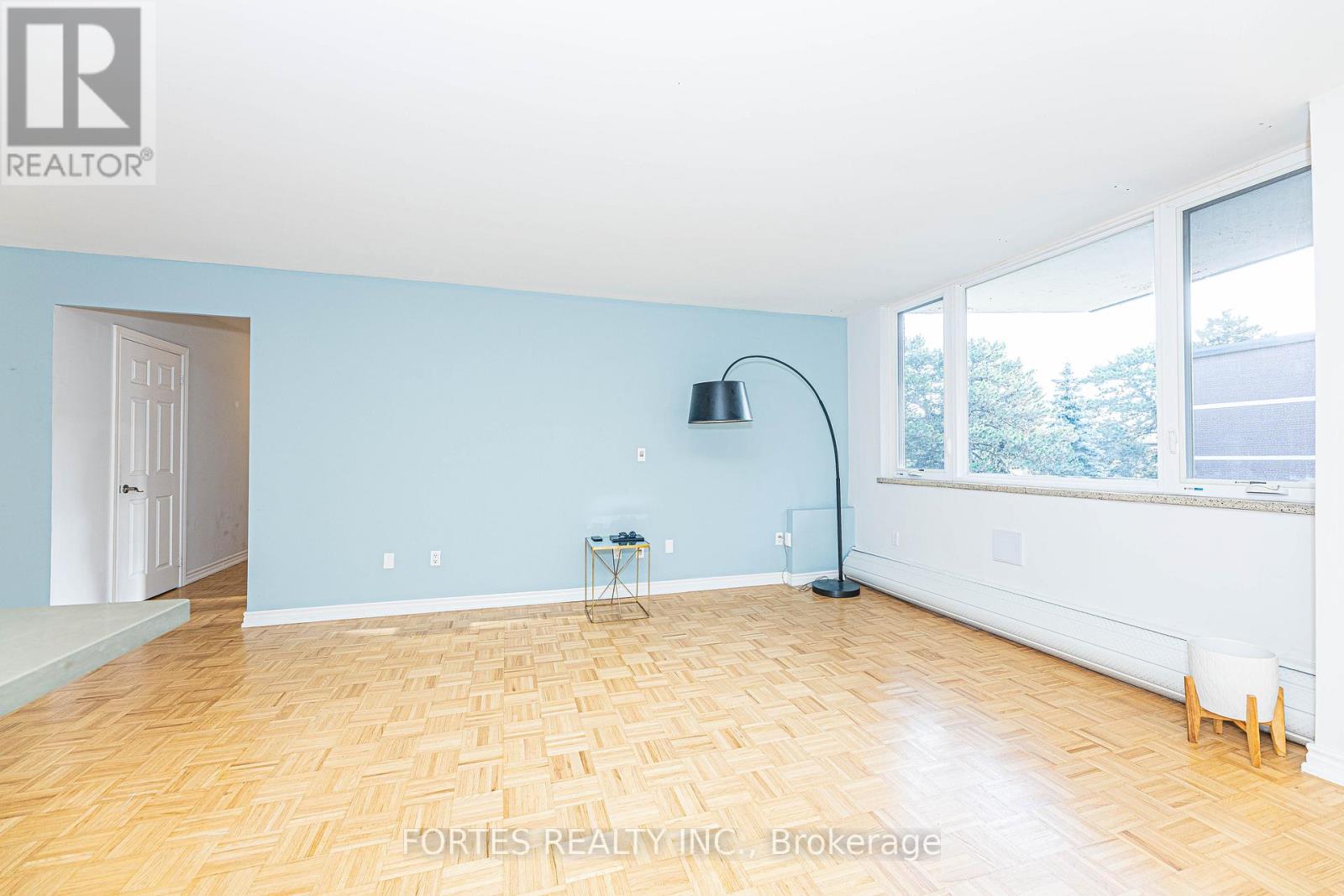 102 - 100 Coe Hill Drive, Toronto, Ontario  M6S 3E1 - Photo 13 - W12479609
