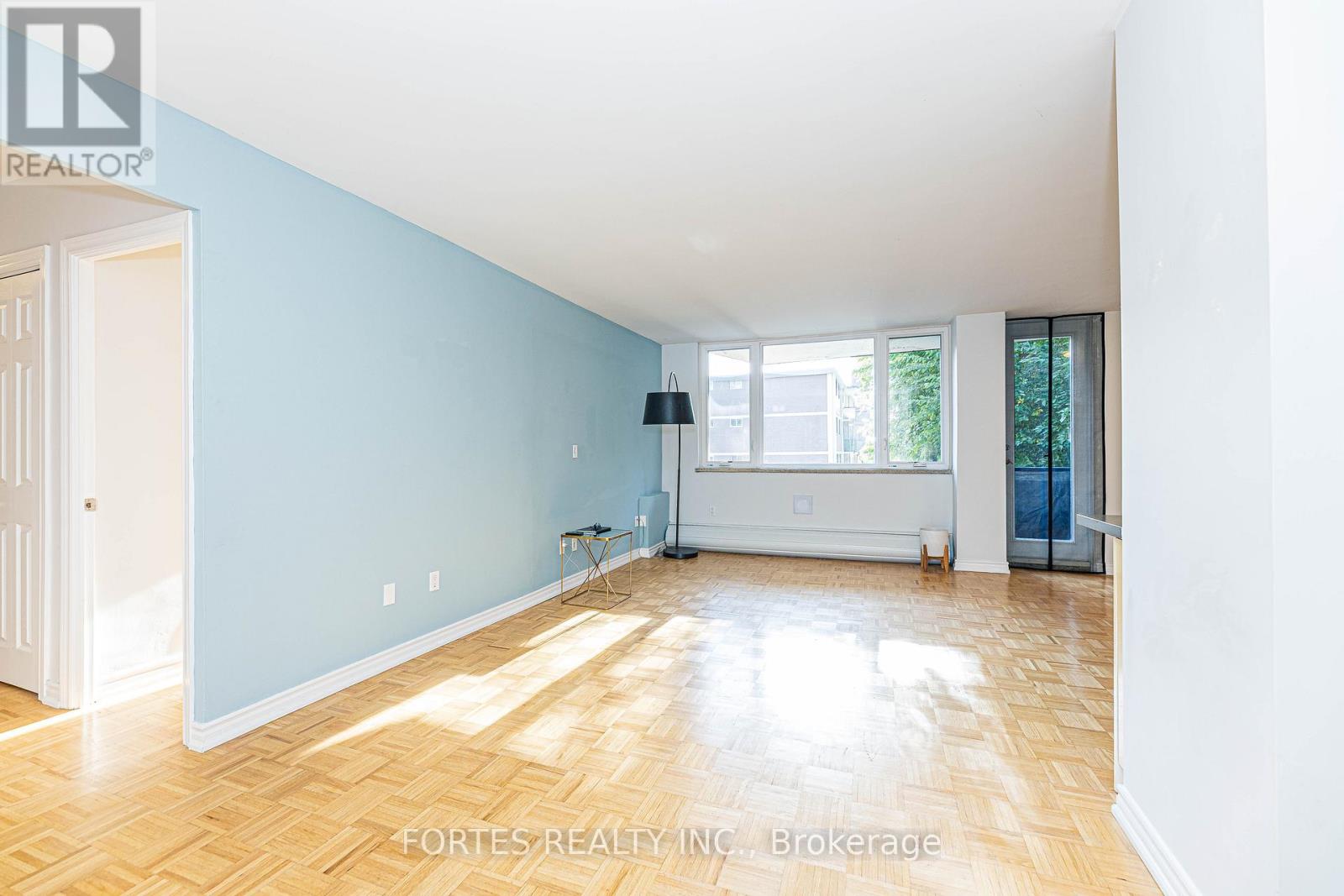 102 - 100 Coe Hill Drive, Toronto, Ontario  M6S 3E1 - Photo 7 - W12479609