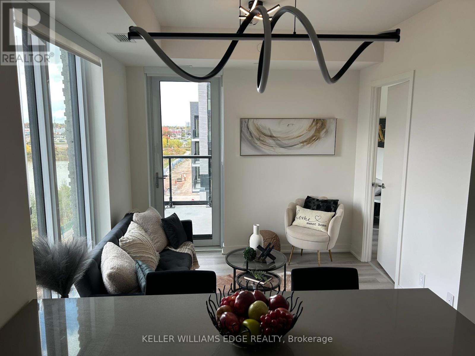 510 - 3079 Trafalgar Road, Oakville, Ontario  L6H 7B9 - Photo 3 - W12479630