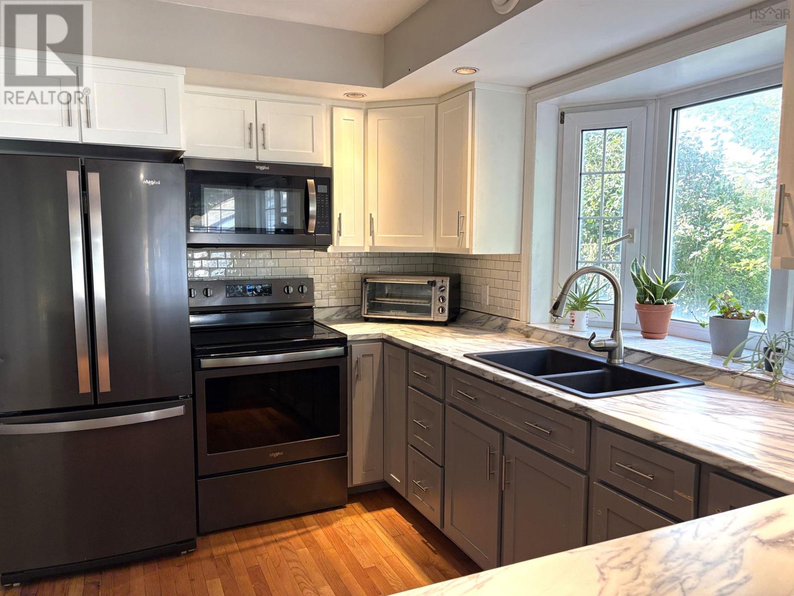 615 Kings Road, Sydney, Nova Scotia  B1S 1B8 - Photo 16 - 202524150