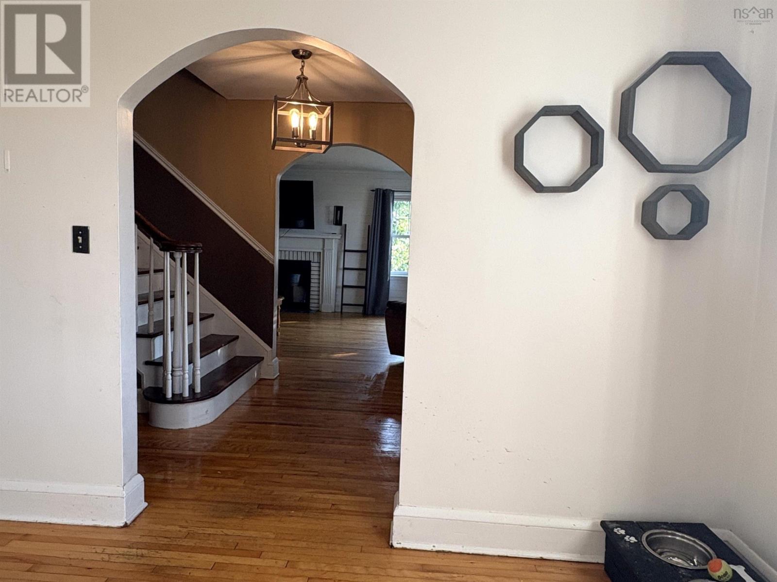 615 Kings Road, Sydney, Nova Scotia  B1S 1B8 - Photo 23 - 202524150