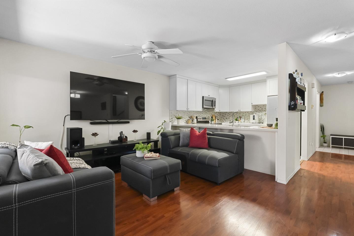 43 10051 155 Street, Surrey, British Columbia  V3R 0S1 - Photo 4 - R3058853