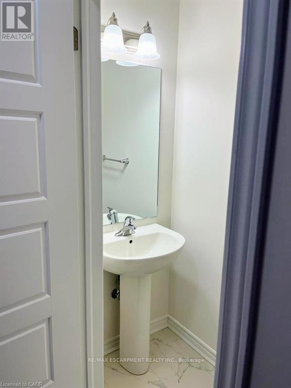 45 - 305 Garner Road W, Hamilton, Ontario  L9G 3E6 - Photo 14 - X12479633