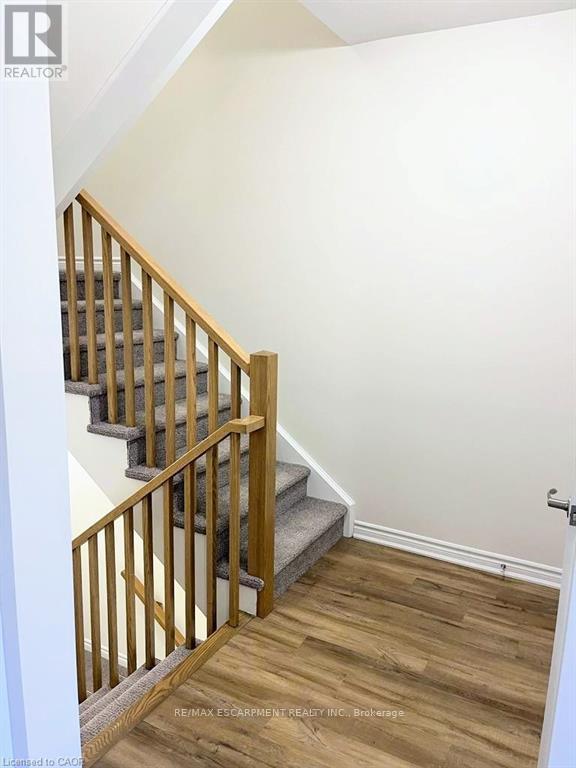 45 - 305 Garner Road W, Hamilton, Ontario  L9G 3E6 - Photo 15 - X12479633