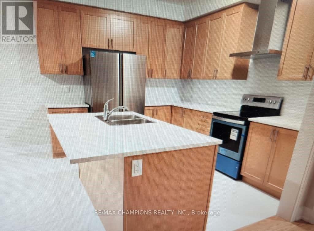 825 Knights Lane, Woodstock, Ontario  N4T 0P3 - Photo 5 - X12479637