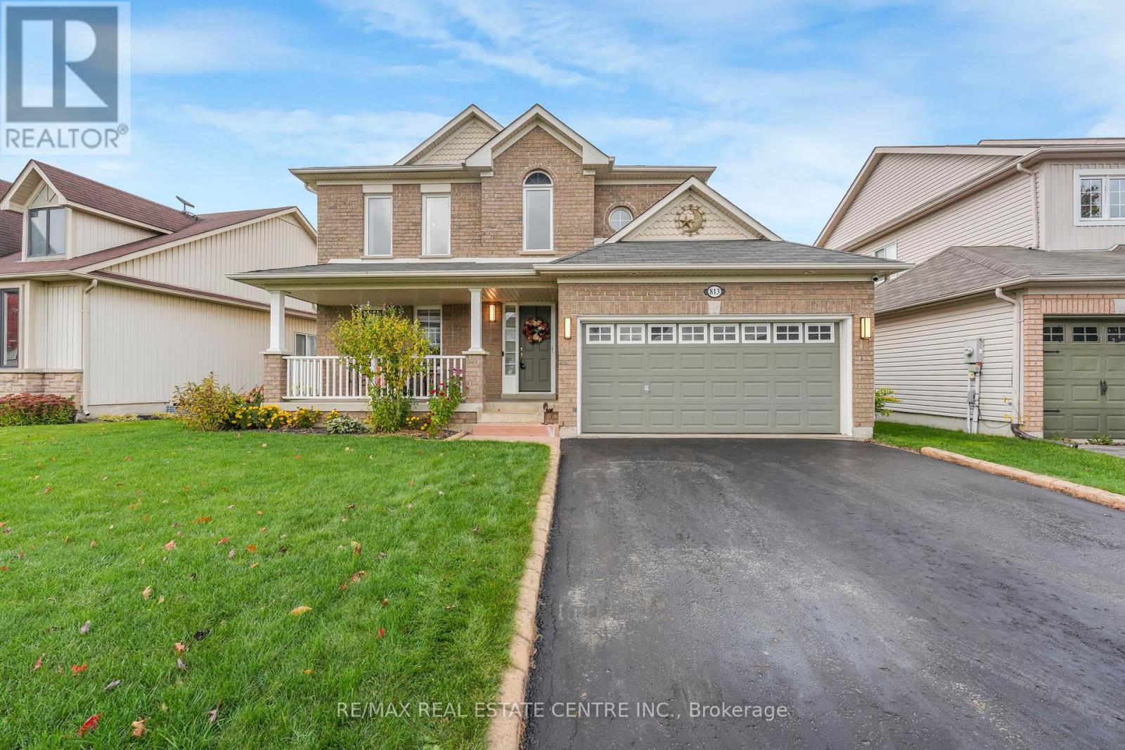 813 Greenwood Crescent, Shelburne, Ontario  L0N 1S0 - Photo 2 - X12479639