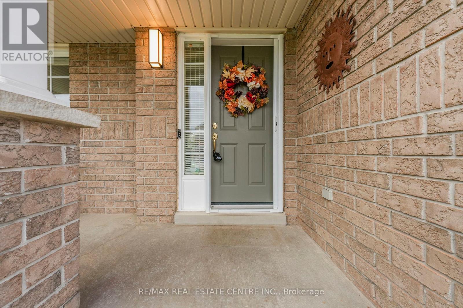 813 Greenwood Crescent, Shelburne, Ontario  L0N 1S0 - Photo 3 - X12479639