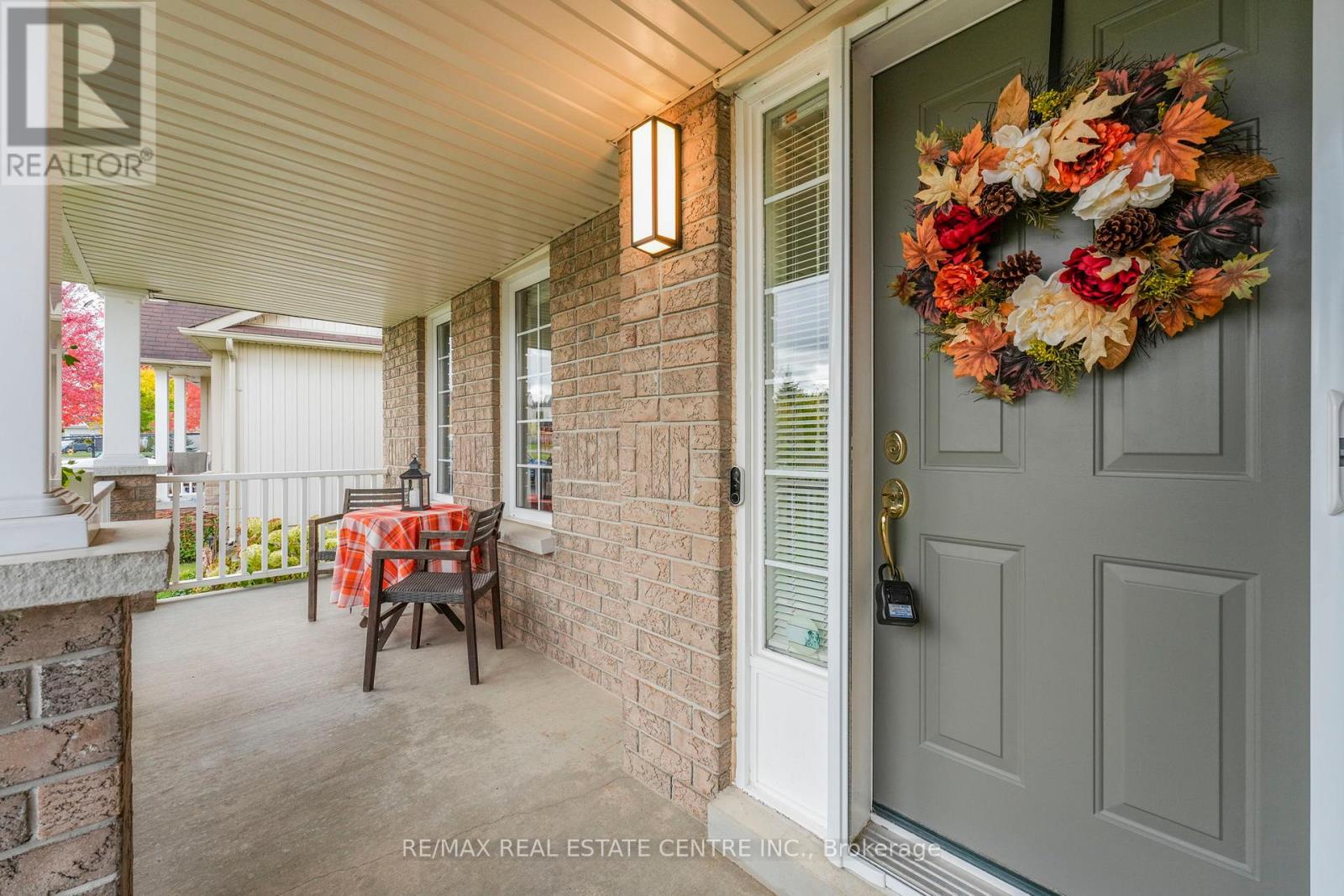 813 Greenwood Crescent, Shelburne, Ontario  L0N 1S0 - Photo 4 - X12479639