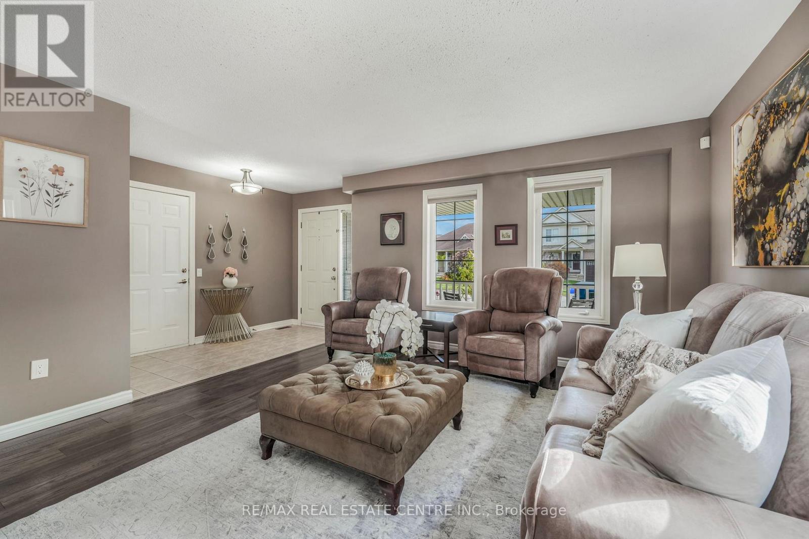 813 Greenwood Crescent, Shelburne, Ontario  L0N 1S0 - Photo 5 - X12479639