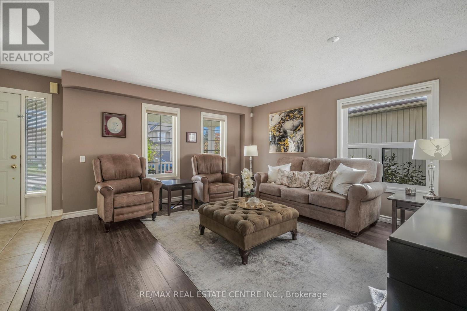 813 Greenwood Crescent, Shelburne, Ontario  L0N 1S0 - Photo 6 - X12479639