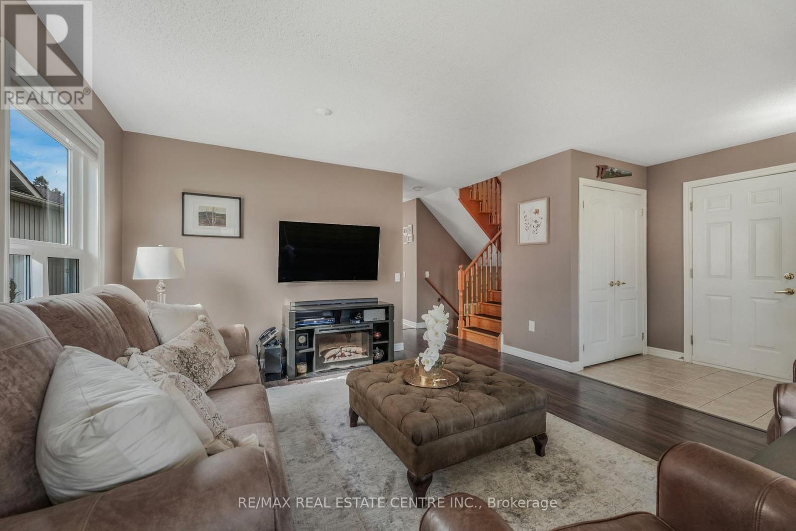 813 Greenwood Crescent, Shelburne, Ontario  L0N 1S0 - Photo 8 - X12479639