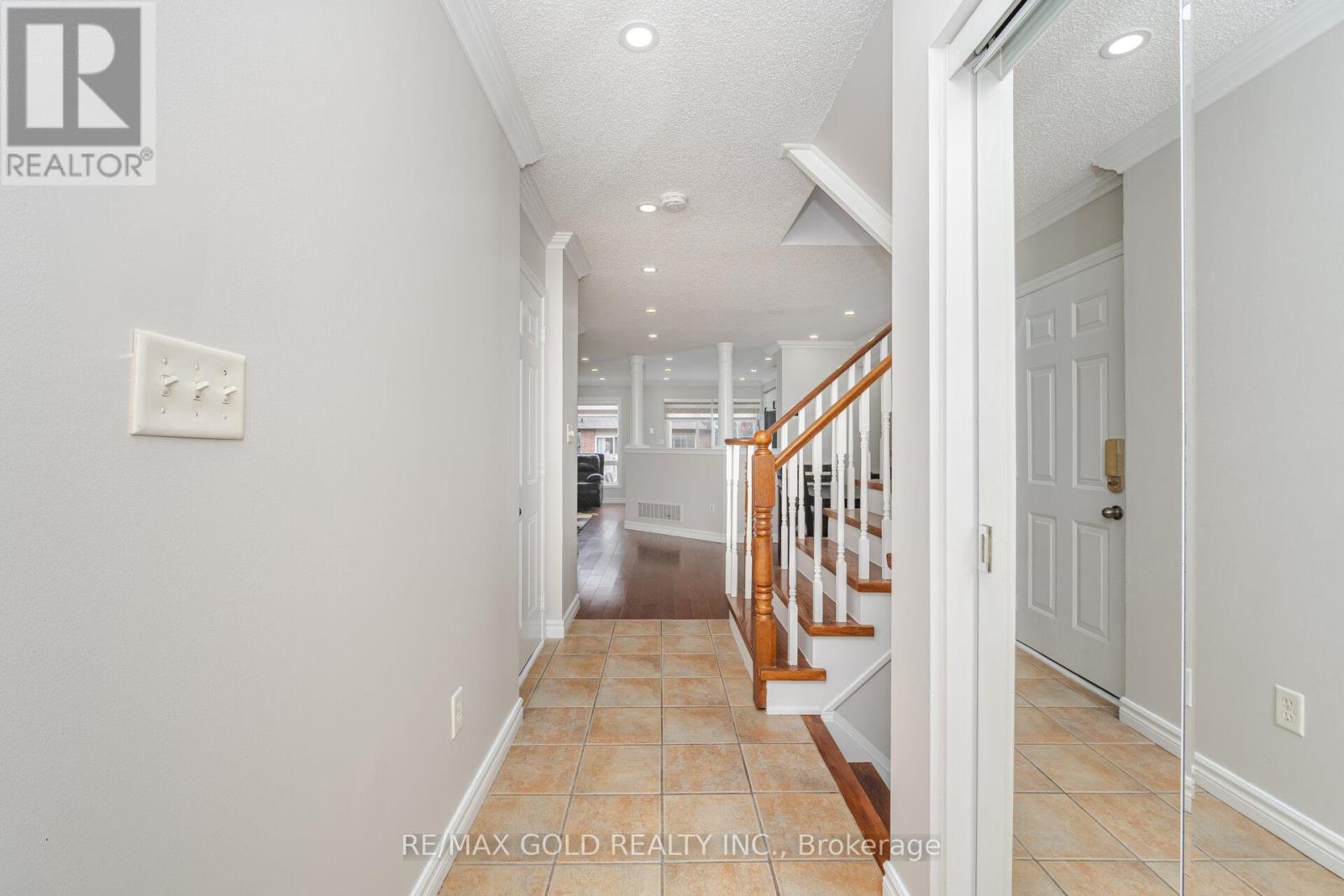 2496 Appalachain Drive, Oakville, Ontario  L6M 4S3 - Photo 14 - W12479534