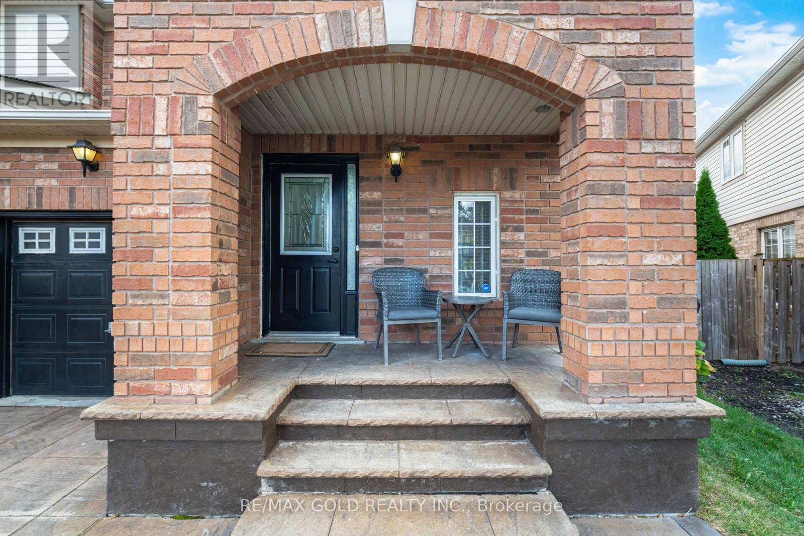 2496 Appalachain Drive, Oakville, Ontario  L6M 4S3 - Photo 12 - W12479534