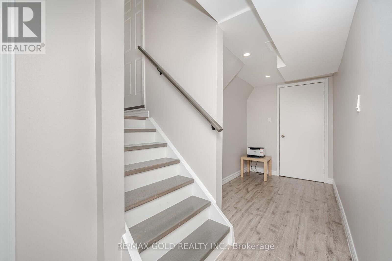 2496 Appalachain Drive, Oakville, Ontario  L6M 4S3 - Photo 34 - W12479534
