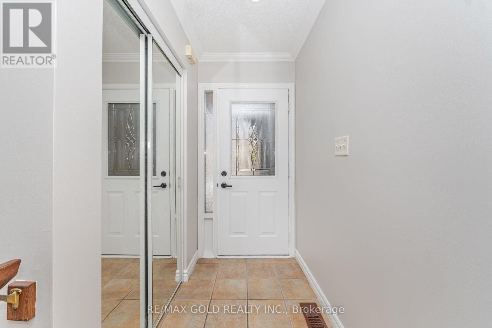 2496 Appalachain Drive, Oakville, Ontario  L6M 4S3 - Photo 13 - W12479534