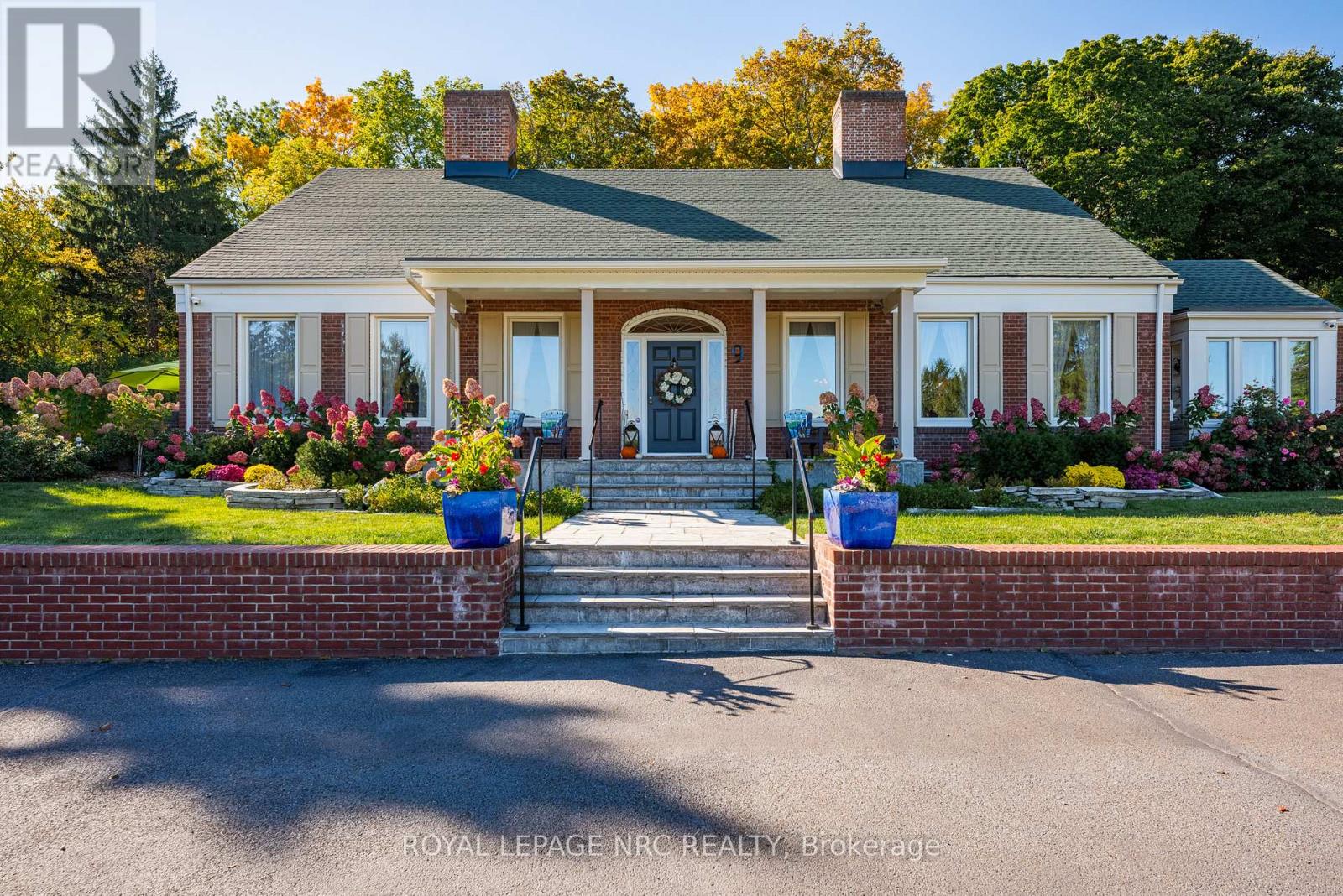 9 SHALDAN LANE, Pelham, Ontario