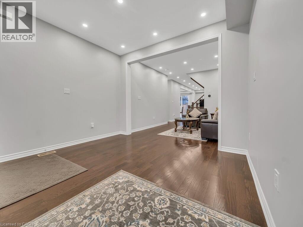 19 Pickett Place, Cambridge, Ontario  N3E 0B4 - Photo 8 - 40781815