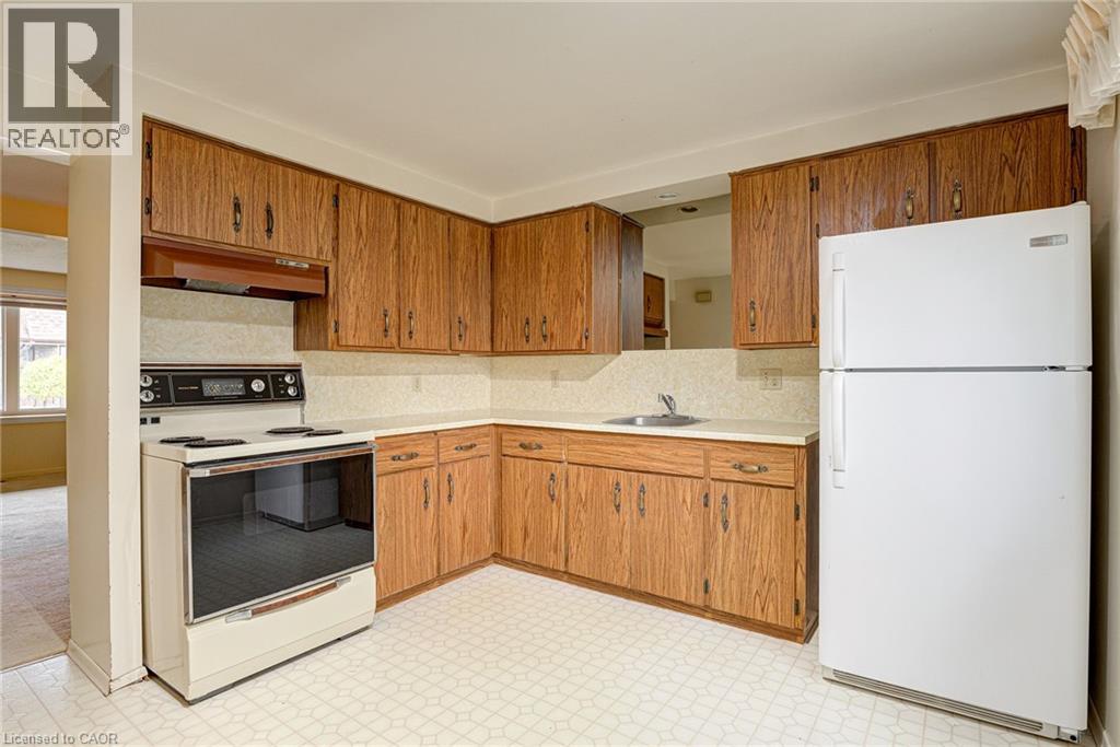 285 Sandowne Drive Unit# 9, Waterloo, Ontario  N2K 2C1 - Photo 13 - 40781534