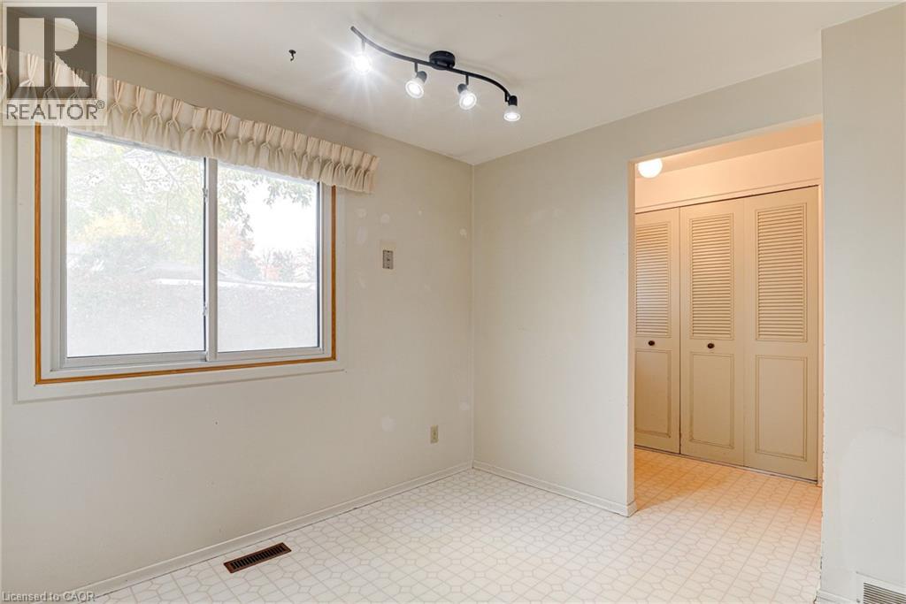 285 Sandowne Drive Unit# 9, Waterloo, Ontario  N2K 2C1 - Photo 16 - 40781534