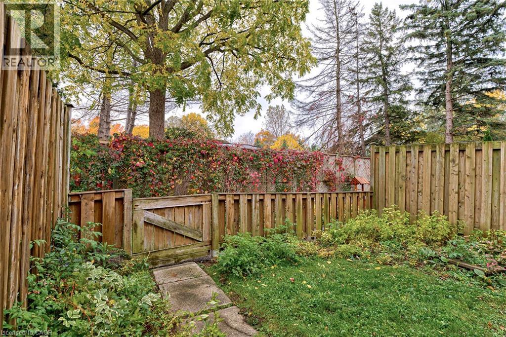 285 Sandowne Drive Unit# 9, Waterloo, Ontario  N2K 2C1 - Photo 38 - 40781534