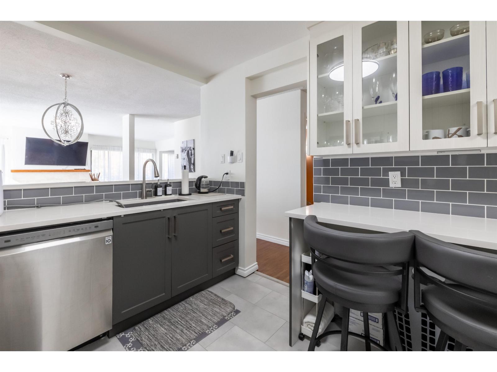 217 15275 19 Avenue, Surrey, British Columbia  V4A 1X6 - Photo 11 - R3060843