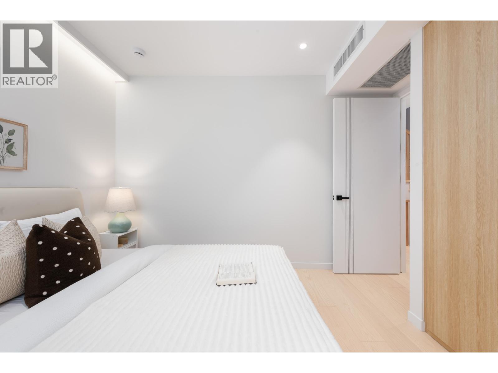 2 1595 W 66th Avenue, Vancouver, British Columbia  V6P 2R8 - Photo 25 - R3060267