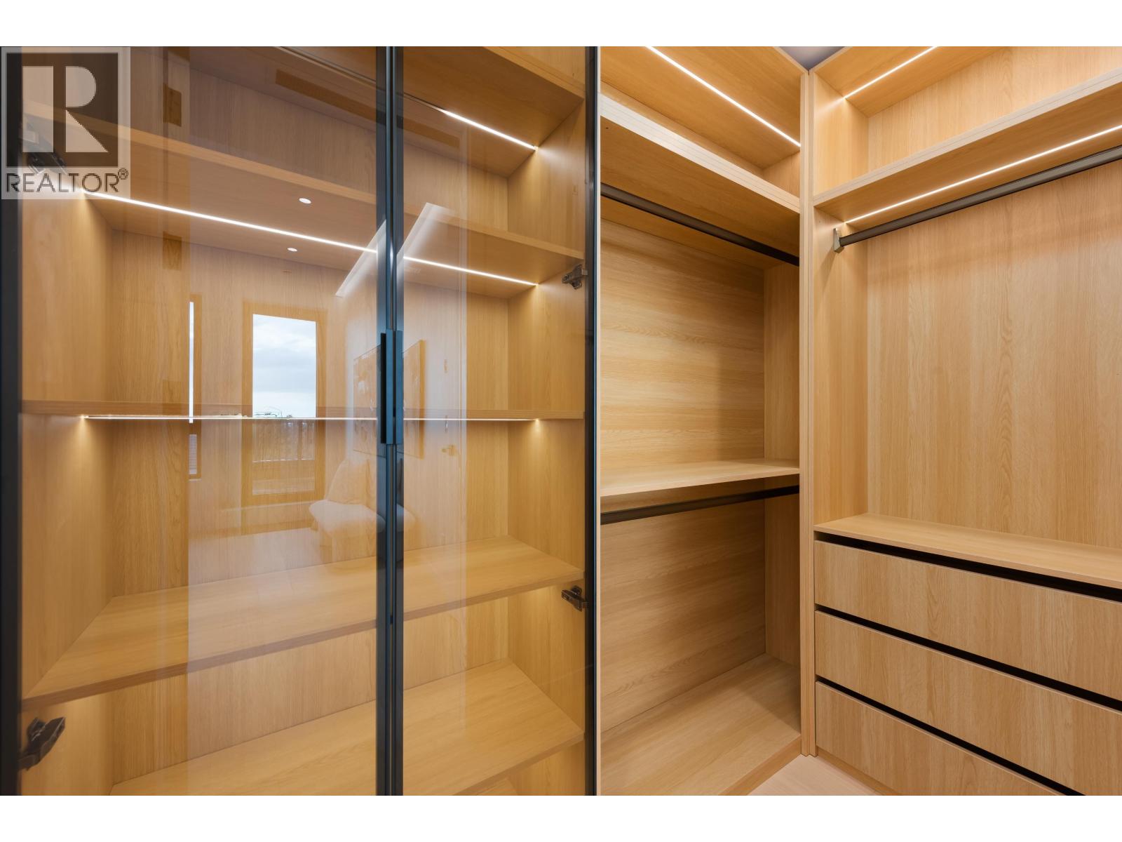 2 1595 W 66th Avenue, Vancouver, British Columbia  V6P 2R8 - Photo 18 - R3060267