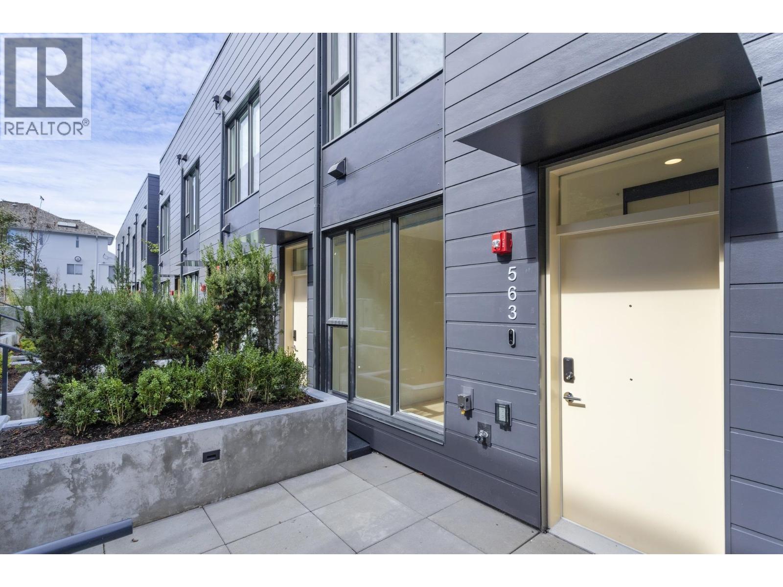 563 W 26th Avenue, Vancouver, British Columbia  V5Z 2E4 - Photo 1 - R3061564